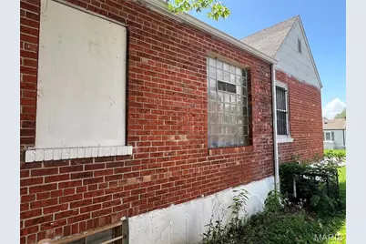 8770 Jordan Avenue, Saint Louis, MO 63147 - Photo 5