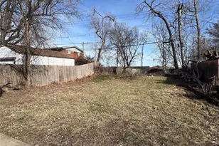 8770 Jordan Ave, Saint Louis, MO 63147 - Photo 9