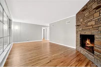 10067 Springwood Drive, Ladue, MO 63124 - Photo 5