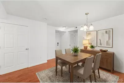 914 Saravalle Drive, Saint Charles, MO 63376 - Photo 3