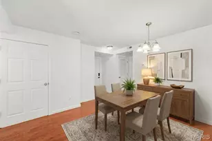 914 Saravalle Dr, Saint Charles, MO 63376 - Photo 3