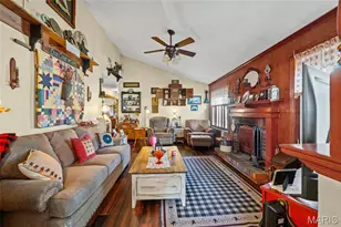 1048 Patience Dr, Florissant, MO 63034 - Photo 17