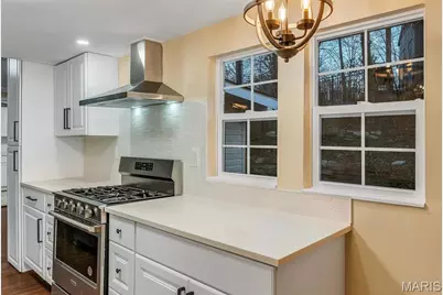 621 Crest Court, Kirkwood, MO 63122 - Photo 7