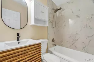 621 Crest Ct, Kirkwood, MO 63122 - Photo 17