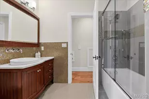 9998 Litzsinger Rd, Ladue, MO 63124 - Photo 45