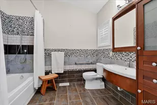 9998 Litzsinger Rd, Ladue, MO 63124 - Photo 35