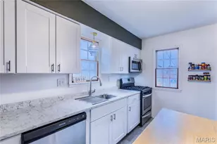 5919 Scanlan Ave, Saint Louis, MO 63139 - Photo 11