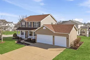 135 Emerald Isle Ln, Wentzville, MO 63385 - Photo 3