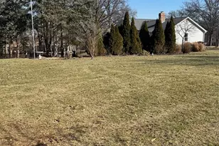 440 Country Ridge Dr, Saint Charles, MO 63304 - Photo 3