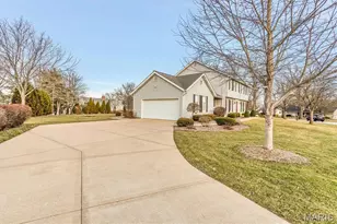 440 Country Ridge Dr, Saint Charles, MO 63304 - Photo 3