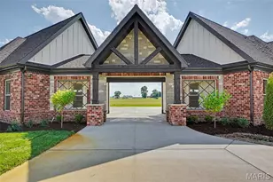 1050 Twin Silos Ln, Orchard Farm, MO 63301 - Photo 7