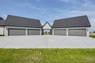 1050 Twin Silos Ln, Orchard Farm, MO 63301 - Photo 47