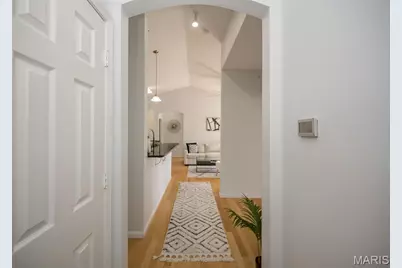 37 Kassebaum Lane #305, Saint Louis, MO 63129 - Photo 3