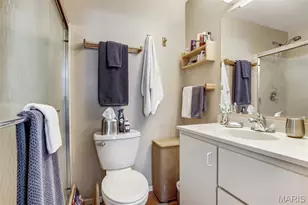 12 Winslow Ln, Des Peres, MO 63131 - Photo 27