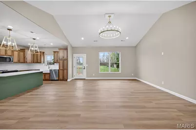 2230 Cherry Blossom Circle, Lebanon, MO 65536 - Photo 9