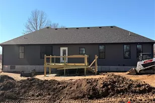 2230 Cherry Blossom Cir, Lebanon, MO 65536 - Photo 7