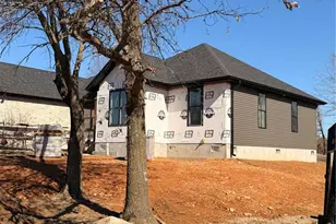 2230 Cherry Blossom Cir, Lebanon, MO 65536 - Photo 3