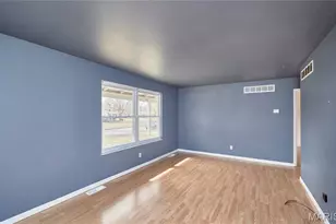 10 Parkdale Ln, Saint Peters, MO 63376 - Photo 5