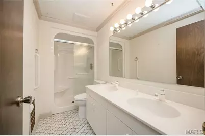 4829 Gatesbury Drive, Saint Louis, MO 63128 - Photo 45