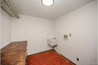 4829 Gatesbury Drive, Saint Louis, MO 63128 - Photo 47