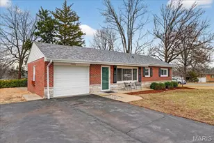 9962 E Watson Rd, Crestwood, MO 63126 - Photo 3