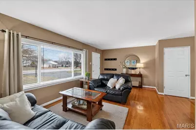 9962 E Watson Road, Crestwood, MO 63126 - Photo 11