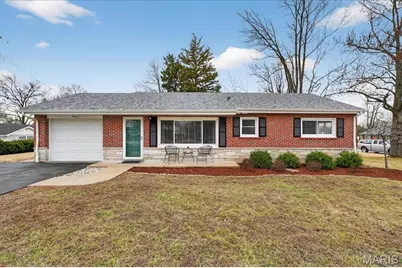 9962 E Watson Road, Crestwood, MO 63126 - Photo 1