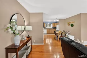 9962 E Watson Rd, Crestwood, MO 63126 - Photo 7