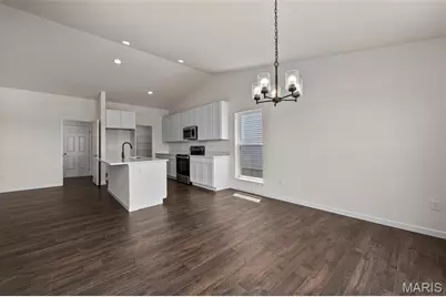 16777 Pebble Stone Drive, Florissant, MO 63031 - Photo 7