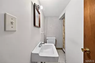 10845 Vargas Dr, Saint Louis, MO 63123 - Photo 37