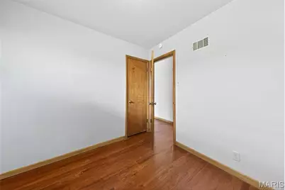 10845 Vargas Drive, Saint Louis, MO 63123 - Photo 23