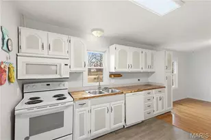 215 W Jefferson St, Potosi, MO 63664 - Photo 17