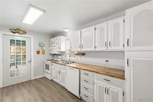 215 W Jefferson St, Potosi, MO 63664 - Photo 15