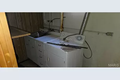 9604 Cherryfield Drive, Saint Louis, MO 63136 - Photo 17