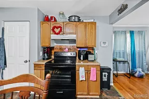 10405 Earl Dr, Castle Point, MO 63136 - Photo 9