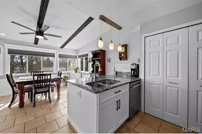 724 Bergerac Drive, Saint Louis, MO 63141 - Photo 15