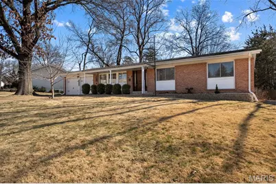 724 Bergerac Drive, Saint Louis, MO 63141 - Photo 3