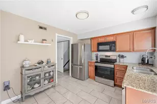 13337 Bragstadt Dr, Chesterfield, MO 63141 - Photo 11