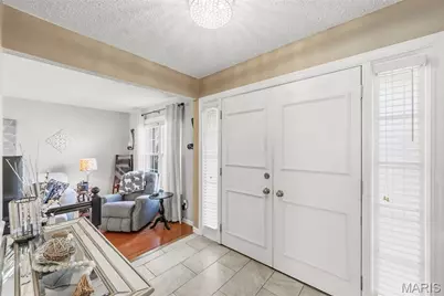 13337 Bragstadt Drive, Chesterfield, MO 63141 - Photo 3