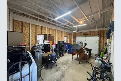 401 Dahlgren Avenue, Warrenton, MO 63383 - Photo 13