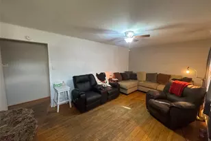 401 Dahlgren Ave, Warrenton, MO 63383 - Photo 15