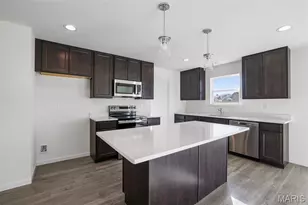 1021 Westhaven Blvd, Wentzville, MO 63385 - Photo 5