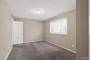 2348 Vorhof Dr, Saint Louis, MO 63136 - Photo 17