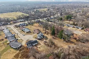 3805 Combraille Ct, Florissant, MO 63034 - Photo 41