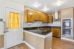 3805 Combraille Ct, Florissant, MO 63034 - Photo 9