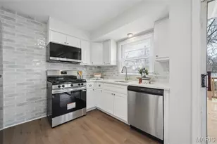 45 St Ronald Ln, Saint Louis, MO 63031 - Photo 9