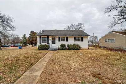 10518 Renfrew Drive, Saint Louis, MO 63137 - Photo 1