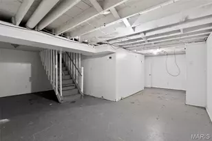 10518 Renfrew Dr, Saint Louis, MO 63137 - Photo 23