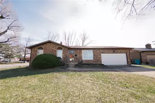 502 W Monroe Ave, Robertsville, MO 65066 - Photo 1