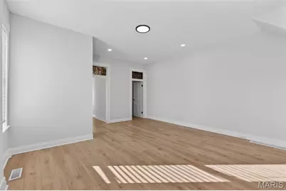 2223 Benton Terrace, Saint Louis, MO 63139 - Photo 9